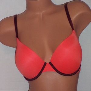 PINK Victoria's Secret wear everywhere push up bra